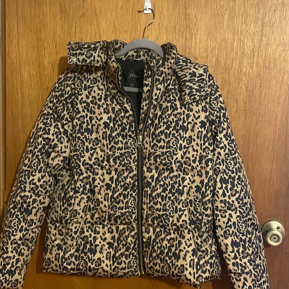 J Crew Lepard puffer  Medium with detachable hood